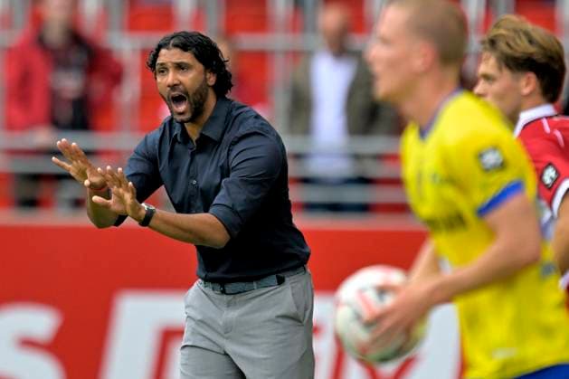 Royal Antwerp FC v Sint-Truidense VV - Jupiler Pro League DEURNE, BELGIUM - AUGUST 30 : Compper Marvin head coach of Royal Antwerp FC during the Jupiler Pro League match between Royal Antwerp FC and Sint-Truidense VV on August 30, 2026 in Deurne, Belgium, 30 08 2026 Deurne Belgium  Copyright: xSesx