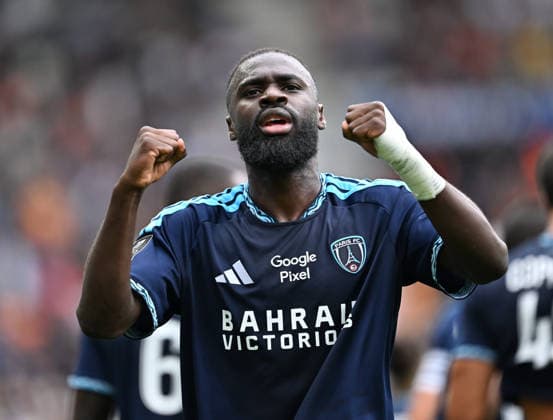 Paris FC v Nice - French Ligue 1 PARIS, FRANCE - AUGUST 30: Lassine Sinayoko of Paris FC celebrates after scoring during the French L1 football match between Paris FC and OGC Nice at Stade Jean-Bouin in Paris, France on August 30, 2026. Mustafa Yalcin Anadolu Paris France. Editorial use only. Please get in touch for any other usage.  Copyright: x2026xAnadoluxMustafaxYalcinx