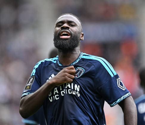 Paris FC v Nice - French Ligue 1 PARIS, FRANCE - AUGUST 30: Lassine Sinayoko of Paris FC celebrates after scoring during the French L1 football match between Paris FC and OGC Nice at Stade Jean-Bouin in Paris, France on August 30, 2026. Mustafa Yalcin Anadolu Paris France. Editorial use only. Please get in touch for any other usage.  Copyright: x2026xAnadoluxMustafaxYalcinx