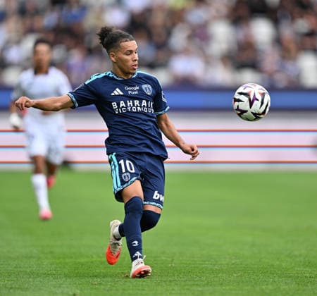 Paris FC v Nice - French Ligue 1 PARIS, FRANCE - AUGUST 30: Ilan Kebbal of Paris FC in action during the French L1 football match between Paris FC and OGC Nice at Stade Jean-Bouin in Paris, France on August 30, 2026. Mustafa Yalcin Anadolu Paris France. Editorial use only. Please get in touch for any other usage.  Copyright: x2026xAnadoluxMustafaxYalcinx