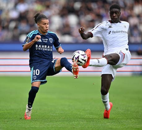 Paris FC v Nice - French Ligue 1 PARIS, FRANCE - AUGUST 30: Ilan Kebbal (L) of Paris FC in action during the French L1 football match between Paris FC and OGC Nice at Stade Jean-Bouin in Paris, France on August 30, 2026. Mustafa Yalcin Anadolu Paris France. Editorial use only. Please get in touch for any other usage.  Copyright: x2026xAnadoluxMustafaxYalcinx