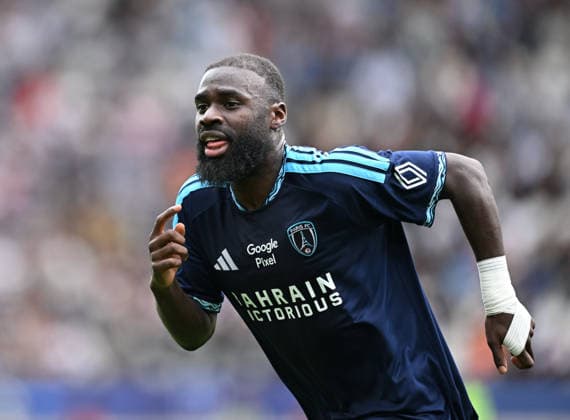 Paris FC v Nice - French Ligue 1 PARIS, FRANCE - AUGUST 30: Lassine Sinayoko of Paris FC celebrates after scoring during the French L1 football match between Paris FC and OGC Nice at Stade Jean-Bouin in Paris, France on August 30, 2026. Mustafa Yalcin Anadolu Paris France. Editorial use only. Please get in touch for any other usage.  Copyright: x2026xAnadoluxMustafaxYalcinx