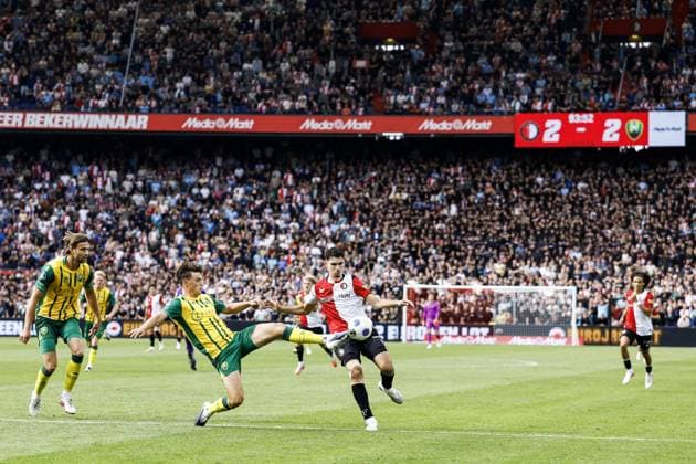 ROTTERDAM - Matteo Waem of ADO Den Haag, Shaqueel van Persie of Feyenoord (lr) during the Dutch Eredivisie match between Feyenoord Rotterdam and ADO Den Haag at De Kuip stadium on 30 August 2026 in Rotterdam, the Netherlands. MAURICE VAN STEEN ANP Eredivisie 2026 27 xVIxANPxSportx xxANPxIVx 566601014 originalFilename: 566601014.jpg