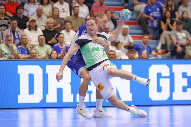 August 30, 2026, xtgx, Opel HBL Handball, VfL Gummersbach vs. SC Magdeburg emspor, from left: Omar Ingi Magnusson (Magdeburg), 14 shots on goal, goal scorers, scores a goal, goal, scores the goal against Gummersbach