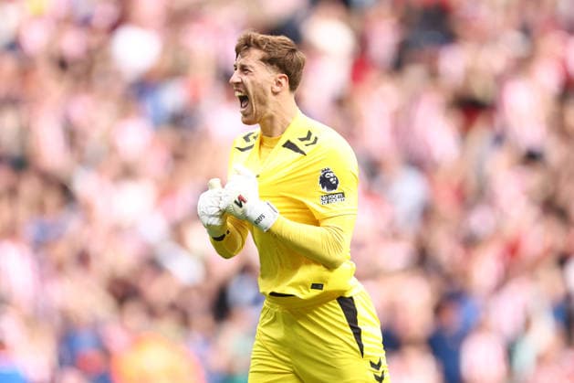 Sunderland v Fulham, Premier League Robin Roefs of Sunderland celebrates during the Premier League match between Sunderland and Fulham at the Stadium Of Light, Sunderland, UK on 30 August 2026. Sunderland Stadium Of Light Tyne and Wear UK Editorial use only DataCo restrictions apply See www.football-dataco.com , Copyright: xRyanxBrownex PSI-24780-0082