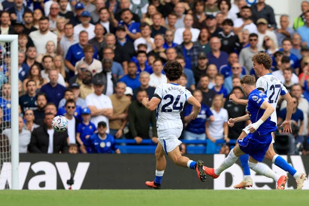 Chelsea FC v Brighton & Hove Albion - Premier League 2026 27 Cole Palmer of Chelsea scores 4th goal during the Premier League 2026 27 match between Chelsea FC and Brighton & Hove Albion at Stamford Bridge on August 30, 2026 in London, England. WARNING! This Photograph May Only Be Used For Newspaper And Or Magazine Editorial Purposes. May Not Be Used For Publications Involving 1 player, 1 Club Or 1 Competition Without Written Authorisation From Football DataCo Ltd. For Any Queries, Please Contact Football DataCo Ltd on +44 (0) 207 864 9121 London Stamford Bridge England United Kingdom Copyright: xAllstarxPicturexLibraryxLtdx