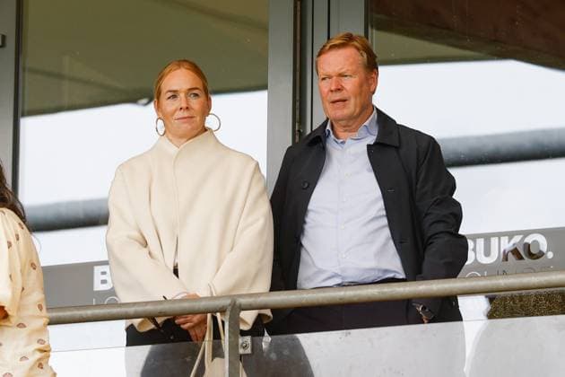 VELSEN-ZUID , 30-08-2026 , BUKO Stadion , season 2026 2027 , Dutch Eredivisie football , match between Telstar and Ajax , Picture shows Bartina Koeman and Ronald Koeman Telstar - Ajax  x206248385x Copyright: