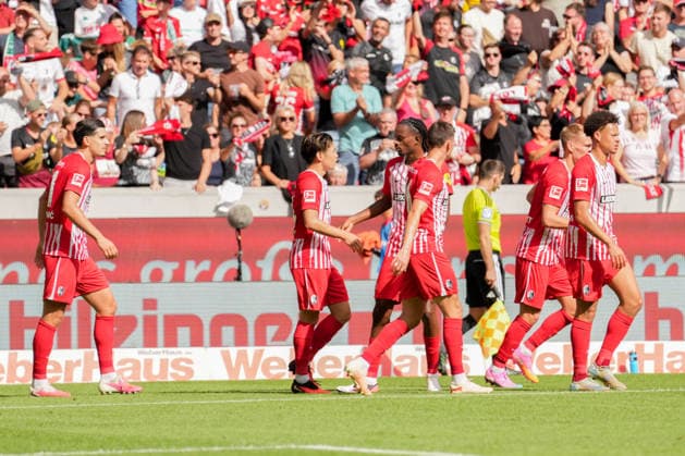 1. Bundesliga: SC Freiburg vs SV Werder Bremen, 30.08.2026 Torjubel zum 1:0 durch Yuito Suzuki (SC Freiburg, 14) 1. Bundesliga: SC Freiburg vs SV Werder Bremen, Europa-Park-Stadion, 30.08.2026 DFB DFL REGULATIONS PROHIBIT ANY USE OF PHOTOGRAPHS AS IMAGE SEQUENCES AND OR QUASI-VIDEO. *** 1 Bundesliga: SC Freiburg vs. SV Werder Bremen, August 30, 2026—Celebration of the 1–0 goal by Yuito Suzuki of SC Freiburg, 14:1 Bundesliga: SC Freiburg vs. SV Werder Bremen, Europa-Park Stadium, August 30, 2026 DFB and DFL regulations prohibit any use of photographs as image sequences and or quasi-video. Copyright: xBEAUTIFULxSPORTS Boscox
