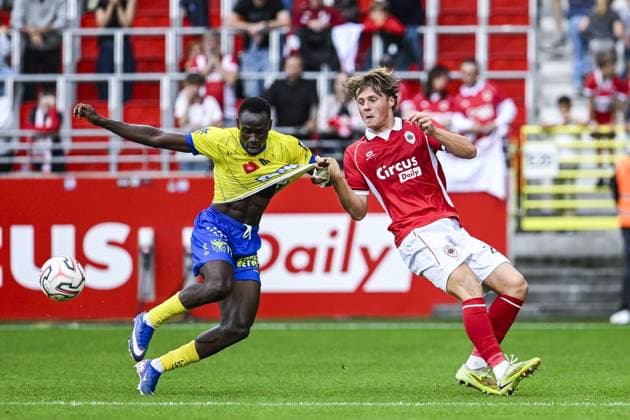 STVV s Oumar Diouf and Antwerp s Rein Van Helden pictured in action during a soccer match between Royal Antwerp FC and Sint-Truidense V.V., Sunday 30 August 2026 in Antwerp, on day 4 of the 2026-2027 Jupiler Pro League first division of the Belgian championship. TOM GOYVAERTS TomxGoyvaerts  x184752367x