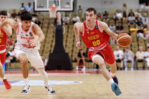 BASKETBALL - FIBA EuroBasket, quali, AUT vs MKD VIENNA,AUSTRIA,30.AUG.26 - BASKETBALL - FIBA EuroBasket 2029 Pre-Qualifier, Austria vs North Macedonia. Image shows Nico Zeleznik (AUT) and Viktor Tashovsi (MKD).  GEPAxpictures xArminxRauthner
