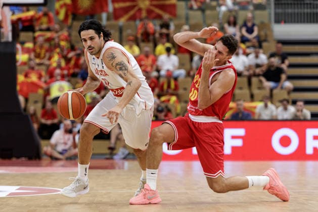 BASKETBALL - FIBA EuroBasket, quali, AUT vs MKD VIENNA,AUSTRIA,30.AUG.26 - BASKETBALL - FIBA EuroBasket 2029 Pre-Qualifier, Austria vs North Macedonia. Image shows Erol Ersek (AUT) and Adem Mekic (MKD).  GEPAxpictures xArminxRauthner