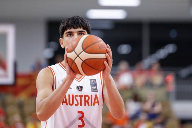 BASKETBALL - FIBA EuroBasket, quali, AUT vs MKD VIENNA,AUSTRIA,30.AUG.26 - BASKETBALL - FIBA EuroBasket 2029 Pre-Qualifier, Austria vs North Macedonia. Image shows Nico Zeleznik (AUT).  GEPAxpictures xArminxRauthner