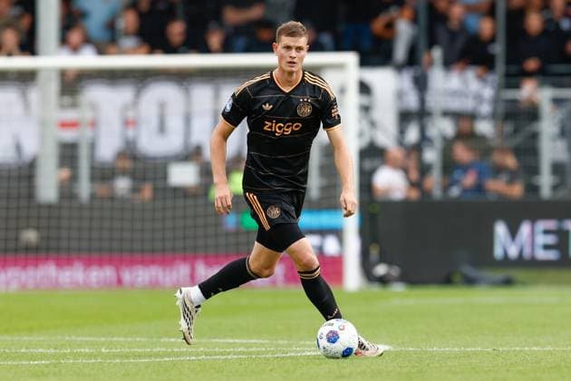 VELSEN-ZUID , 30-08-2026 , BUKO Stadion , season 2026 2027 , Dutch Eredivisie football , match between Telstar and Ajax , Picture shows Ajax player Dies Janse Telstar - Ajax  x206249010x Copyright: