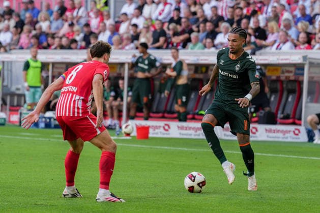 1. Bundesliga: SC Freiburg vs SV Werder Bremen, 30.08.2026 Zweikampf zwischen Maximilian Eggestein (SC Freiburg, 8) und Justin Njinmah (SV Werder Bremen, 11) 1. Bundesliga: SC Freiburg vs SV Werder Bremen, Europa-Park-Stadion, 30.08.2026 DFB DFL REGULATIONS PROHIBIT ANY USE OF PHOTOGRAPHS AS IMAGE SEQUENCES AND OR QUASI-VIDEO. *** 1 Bundesliga: SC Freiburg vs. SV Werder Bremen, August 30, 2026. A tackle between Maximilian Eggestein (SC Freiburg, No. 8) and Justin Njinmah (SV Werder Bremen, No. 11). 1 Bundesliga: SC Freiburg vs. SV Werder Bremen, Europa-Park Stadium, August 30, 2026 DFB and DFL regulations prohibit any use of photographs as image sequences and or quasi-video. Copyright: xBEAUTIFULxSPORTS Boscox