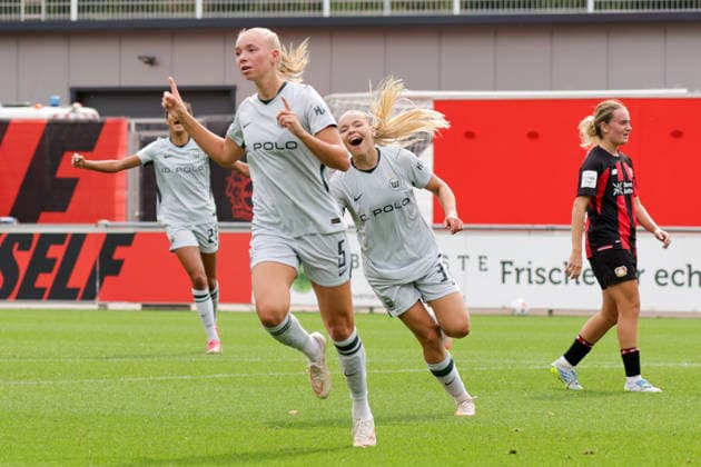 30.08.2026, xgrfx, Fussball Google Pixel Frauen-Bundesliga, Bayer Leverkusen - VfL Wolfsburg v.l. Tor, Ella Peddemors zum 0:1 (VfL Wolfsburg) Leverkusen *** August 30, 2026, xgrfx, Soccer, Google Pixel, Women s Bundesliga, Bayer Leverkusen vs. VfL Wolfsburg, Goal, Ella Peddemors scores to make it 0-1 for VfL Wolfsburg against Leverkusen