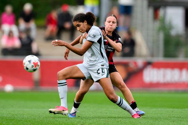 (l-r) Cora ZICAI (WOB), Merino Gonzalez Estrella (LEV) Aktion, Zweikampf. Fussball Google Pixel Frauen 1. Bundesliga, 2. Spieltag, Bayer 04 Leverkusen (LEV) - VfL Wolfsburg (WOB), am 30.08.2026 in Leverkusen Deutschland Ulrich-Haberland-Stadion *** l r Cora ZICAI (WOB), Merino Gonzalez Estrella (LEV) in action, soccer tackle, Google Pixel, Women s 1st Bundesliga, Matchday 2, Bayer 04 Leverkusen (LEV) vs. VfL Wolfsburg (WOB), on August 30, 2026, at Ulrich Haberland Stadium in Leverkusen, Germany