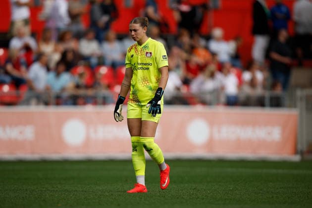 Fußball I Frauen I Bundesliga I Saison 2026-2027 I 2. Spieltag I Bayer 04 Leverkusen - VfL Wolfsburg I 30.08.2026 Rafaela Borggräfe (12, Bayer 04 Leverkusen) ist die Enttäuschung zur Halbzeit ins Gesicht geschrieben. Leverkusen Ulrich-Haberland-Stadion Niedersachsen Deutschland *** Soccer I Women s I Bundesliga I 2026–2027 Season I Matchday 2 I Bayer 04 Leverkusen vs. VfL Wolfsburg I August 30, 2026 Rafaela Borggräfe 12, Bayer 04 Leverkusen’s disappointment is plain to see at halftime at the Ulrich Haberland Stadium in Lower Saxony, Germany Copyright: xLobeca CedricxSiefkerx