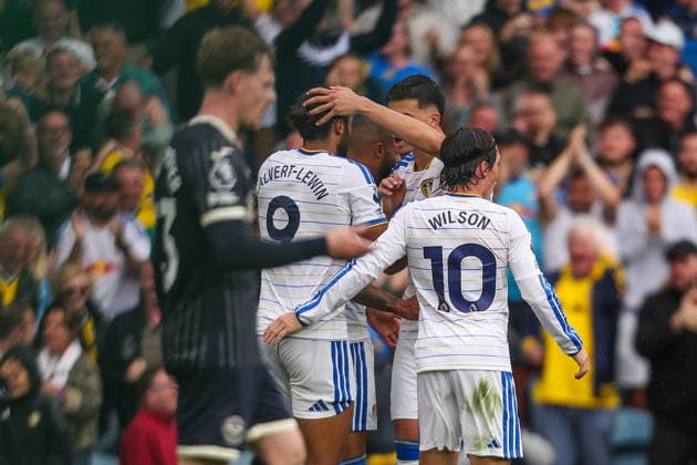 Leeds United v Brentford, Premier League Dominic Calvert-Lewin Of Leeds United scores a GOAL 1-1 and celebrates during the Leeds United v Brentford Premier League match at Elland Road, Leeds, England on 30 August 2026 Credit: Lee Keuneke Every Second Media Editorial use only. All images are copyright Every Second Media Limited. No images may be reproduced without prior permission. All rights reserved. Premier League and Football League images are subject to licensing agreements with Football DataCo Limited. see https: www.football-dataco.com Copyright: xIMAGO EveryxSecondxMediax ESM-2124-0098 LeexKeunekex xEveryxSecondxMediax