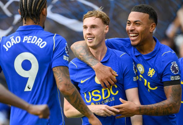 30 August 2026 - Chelsea v Brighton and Hove Albion - Premier League - Stamford Bridge - London. Chelsea v Brighton and Hove Albion - Premier League - Stamford Bridge - London. Cole Palmer celebrates scoring Chelsea s 4th goal with Morgan Rogers and Joao Pedro. Picture : Mark Pain LONDON England  Copyright: xMarkxPainx
