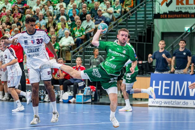 OPEL Handball Bundesliga: HSG Wetzlar vs. SG BBM Bietigheim, August 30, 2026; Dominik Mappes, HSG Wetzlar, 7, Djibril M. Bengue, SG BBM Bietigheim, 33 OPEL Handball Bundesliga: HSG Wetzlar vs. SG BBM Bietigheim, Wetzlar, August 30, 2026 Copyright: xBEAUTIFULxSPORTS Roeczeyx