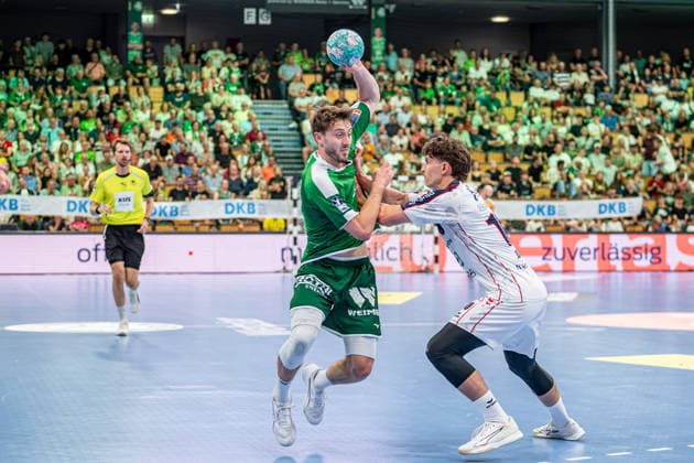 OPEL Handball Bundesliga: HSG Wetzlar vs. SG BBM Bietigheim, August 30, 2026; Niklas Theiß (HSG Wetzlar), 9, Jonas Josef, SG BBM Bietigheim, 10 OPEL Handball Bundesliga: HSG Wetzlar vs. SG BBM Bietigheim, Wetzlar, August 30, 2026 Copyright: xBEAUTIFULxSPORTS Roeczeyx