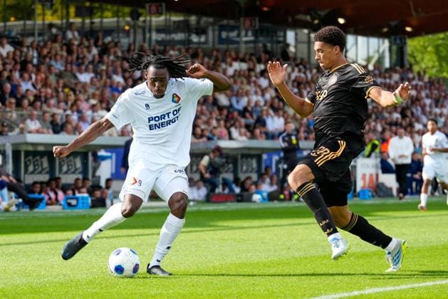 VELSEN-ZUID , 30-08-2026 , BUKO Stadion , season 2026 2027 , Dutch Eredivisie football , match between Telstar and Ajax , Picture shows Telstar player Jelani Seedorf, Ajax player Aaron Bouwman Telstar - Ajax  x206249736x Copyright: