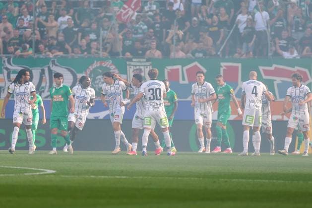 30.August. 2026 - SOCCER - 2026 27 ADMIRAL BUNDESLIGA,Round 5 SK Rapid Wien vs SK Sturm Graz Belmin Beganovic (Sturm Graz) celebrates his goal with his teammates VIENNA VIENNA, AUSTRIA Allianz Stadion SK Rapid Wien Allianz Stadion AUSTRIA Copyright: xYigitxOermex xPsxImagesxYigitxOermex xPsxImagesx