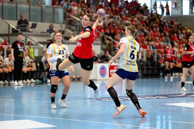 Anna Szabo, Thueringer HC, 26, Aida Mittag, Buxtehuder SV, 06, Nele Franz Buxtehuder SV, 21 GER, Thueringer HC vs. Buxtehuder SV, Handball, Alsco Women’s Handball Bundesliga, 2026–2027 Season, Matchday 1, Sunday, 3:00 p.m., August 30, 2026 GER, Thueringer HC vs. Buxtehuder SV, Handball, Alsco Women’s Handball Bundesliga, 2026–2027 Season, Matchday 1, Sunday, 3:00 p.m., August 30, 2026, Bad Langensalza Copyright: xMartinxHerbstx
