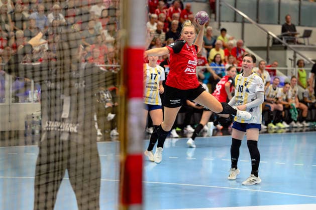 Lotta Heider, Thueringer HC, 07, Anika Hampel, Buxtehuder SV, 10, Enna Oberlaender, Buxtehuder SV, 17, Nikki van der Vorst, Buxtehuder SV, 01 GER, Thueringer HC vs. Buxtehuder SV, Handball, Alsco Women’s Handball Bundesliga, 2026–2027 Season, Matchday 1, Sunday, 3:00 p.m., August 30, 2026 GER, Thueringer HC vs. Buxtehuder SV, Handball, Alsco Women’s Handball Bundesliga, 2026–2027 Season, Matchday 1, Sunday, 3:00 p.m., August 30, 2026, Bad Langensalza Copyright: xMartinxHerbstx