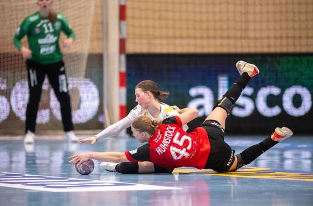 WOMEN S HANDBALL 2026–2027 1ST BUNDESLIGA MATCHDAY 1 THC BUXTEHUDER SV ** FOR EDITORIAL PURPOSES ONLY ** EDITORIAL USE ONLY ** p August 30, 2026 Bad Langensalza Women’s Handball 1st Bundesliga Women’s Season 2026–2027 Salzhalle Matchday 1 Thüringer HC vs. Buxtehuder SV Photo by Jolina Huhnstock 45 Thüringer HC in a duel with Anika Hampel 10 Buxtehuder SV Germany Thuringia Bad Langensalza Copyright SaschaxFromm Copyright: SaschaxFromm doc87dwcqj44c7z547yohd ,EDITORIAL USE ONLY Copyright: SaschaxFromm