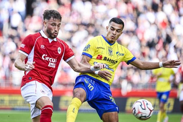 Antwerp s Maxime Busi and STVV s Ilias Sebaoui pictured in action during a soccer match between Royal Antwerp FC and Sint-Truidense V.V., Sunday 30 August 2026 in Antwerp, on day 4 of the 2026-2027 Jupiler Pro League first division of the Belgian championship. TOM GOYVAERTS TomxGoyvaerts  x184755471x