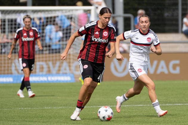 30.08.2026, xhfmx, Fussball Google Pixel Frauen-Bundesliga, Eintracht Frankfurt - 1.FC Nürnberg v.l. Larissa Mühlhaus (Eintracht Frankfurt, 47), Lara Meroni (1.FC Nürnberg, 11) Frankfurt am Main *** August 30, 2026, xhfmx, Soccer Google Pixel Women s Bundesliga, Eintracht Frankfurt vs. 1. FC Nürnberg, Larissa Mühlhaus (Eintracht Frankfurt), 47, Lara Meroni (1. FC Nürnberg), 11, Frankfurt am Main