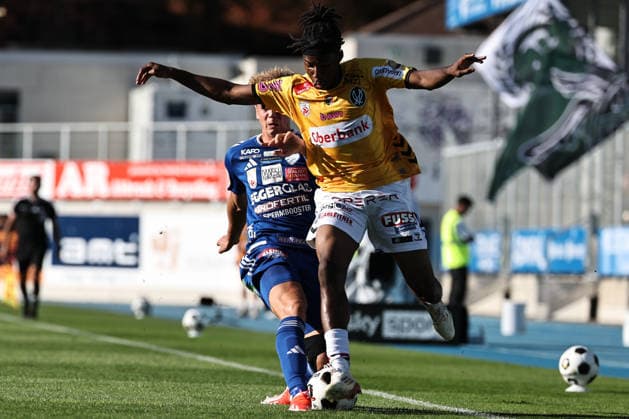SOCCER - BL, Hartberg vs Ried HARTBERG,AUSTRIA,30.AUG.26 - SOCCER - ADMIRAL Bundesliga, TSV Hartberg vs SV Ried. Image shows Fabian Wilfinger (Hartberg) and Evan Eghosa Aisowieren (Ried).  GEPAxpictures xChrisxBauer