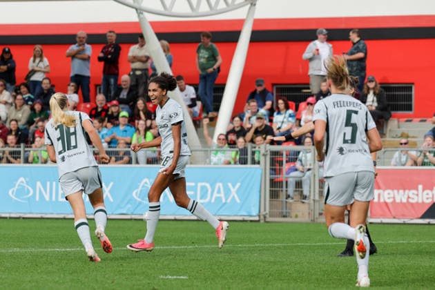 30.08.2026, xgrfx, Fussball Google Pixel Frauen-Bundesliga, Bayer Leverkusen - VfL Wolfsburg v.l. Tor, Cora Zicai zum 1:2 (VfL Wolfsburg) Leverkusen *** August 30, 2026, xgrfx, Soccer, Google Pixel, Women s Bundesliga, Bayer Leverkusen vs. VfL Wolfsburg, Goal, Cora Zicai scores the 1-2 goal for VfL Wolfsburg against Leverkusen