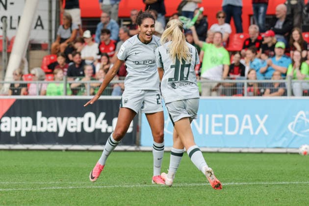 30.08.2026, xgrfx, Fussball Google Pixel Frauen-Bundesliga, Bayer Leverkusen - VfL Wolfsburg v.l. Tor, Cora Zicai zum 1:2 (VfL Wolfsburg) Leverkusen *** August 30, 2026, xgrfx, Soccer, Google Pixel, Women s Bundesliga, Bayer Leverkusen vs. VfL Wolfsburg, Goal, Cora Zicai scores the 1-2 goal for VfL Wolfsburg against Leverkusen
