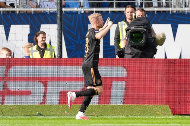 VELSEN-ZUID , 30-08-2026 , BUKO Stadion , season 2026 2027 , Dutch Eredivisie football , match between Telstar and Ajax , Picture shows Ajax player Davy Klaassen celebrating the 0-1 Telstar - Ajax  x206250155x Copyright:
