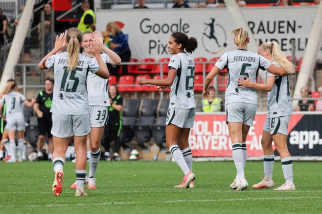 30.08.2026, xgrfx, Fussball Google Pixel Frauen-Bundesliga, Bayer Leverkusen - VfL Wolfsburg v.l. Tor, Cora Zicai zum 1:2 (VfL Wolfsburg) Leverkusen *** August 30, 2026, xgrfx, Soccer, Google Pixel, Women s Bundesliga, Bayer Leverkusen vs. VfL Wolfsburg, Goal, Cora Zicai scores the 1-2 goal for VfL Wolfsburg against Leverkusen