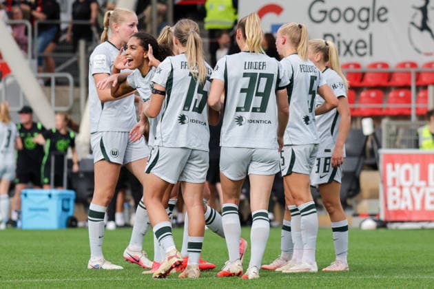 30.08.2026, xgrfx, Fussball Google Pixel Frauen-Bundesliga, Bayer Leverkusen - VfL Wolfsburg v.l. Tor, Cora Zicai zum 1:2 (VfL Wolfsburg) Leverkusen *** August 30, 2026, xgrfx, Soccer, Google Pixel, Women s Bundesliga, Bayer Leverkusen vs. VfL Wolfsburg, Goal, Cora Zicai scores the 1-2 goal for VfL Wolfsburg against Leverkusen