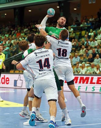August 30, 2026, xovx, Handball Opel Handball Bundesliga, HSG Wetzlar vs. SG BBM Bietigheim: Petter Överby (HSG Wetzlar), Dominik Claus (SG BBM Bietigheim), Fynn Luca Nicolaus (SG BBM Bietigheim), Nikolaj Laesö (HSG Wetzlar), Fabian Wiederstein, SG BBM Bietigheim, Wetzlar, Buderus Arena, Hesse, Germany, DE