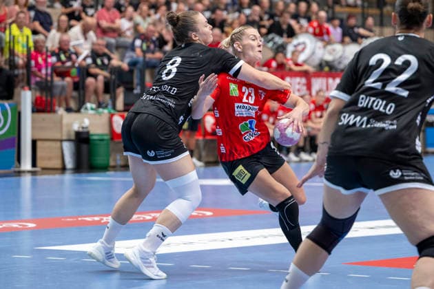 Halle, Germany, August 30, 2026. From left: Ida Petzold (Metzingen) and Marie Polakova (Halle). Women’s Handball Bundesliga, 2026–2027 season. SV Union Halle Neustadt vs. TuS Metzingen Halle Saale Copyright: xEibner-Pressefotox EP_EER