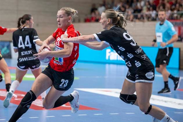 Halle, Germany, August 30, 2026. From left: Marie Polakova (Halle) and Charlotte Cholevova (Metzingen) go head-to-head. Women s Handball Bundesliga, 2026–2027 season. SV Union Halle Neustadt vs. TuS Metzingen Halle Saale Copyright: xEibner-Pressefotox EP_EER