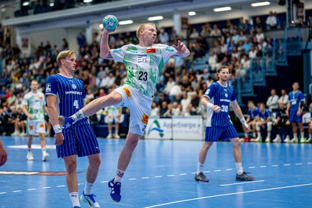 Opel Handball Bundesliga, VfL Gummersbach vs. SC Magdeburg, August 30, 2026 Ellidi Vidarsson (VfL Gummersbach) 4, Magnus Saugstrup (SC Magdeburg) 23, Tom Kiesler (VfL Gummersbach) 30, Opel Handball Bundesliga, VfL Gummersbach vs. SC Magdeburg, August 30, 2026 Copyright: xBEAUTIFULxSPORTS Erlhofx