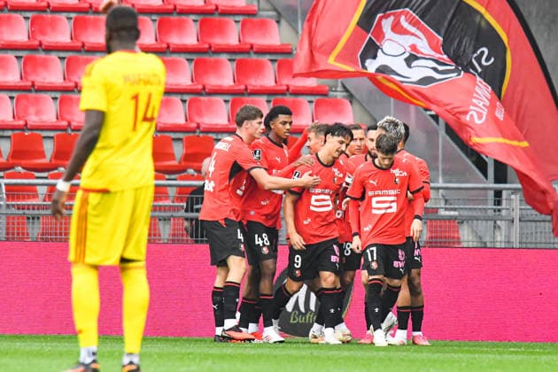 FOOTBALL : Stade Rennais vs Le Mans FC - Ligue 1 - JournÃ e 2 - 30 08 2026 Joie des joueurs du Stade Rennais aprÃ s le but de Esteban Lepaul (Stade Rennais) RennesFrance  Copyright: xBaptistexAutissierx