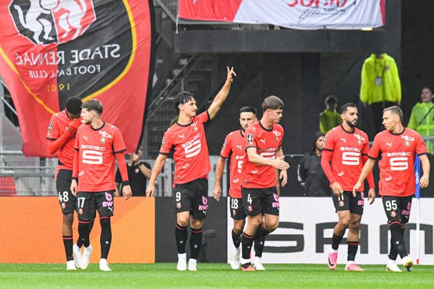 FOOTBALL : Stade Rennais vs Le Mans FC - Ligue 1 - JournÃ e 2 - 30 08 2026 Joie des joueurs du Stade Rennais aprÃ s le but de Esteban Lepaul (Stade Rennais) RennesFrance  Copyright: xBaptistexAutissierx
