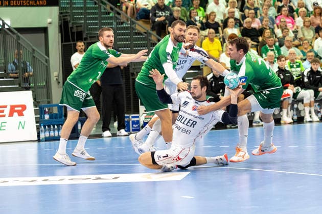 Dominik Claus of SG BBM Bietigheim, No. 7, breaks through the defense. HSG Wetzlar vs. SG BBM Bietigheim, Handball, OPEL HBL, Matchday 1, 2026–2027 Season, August 30, 2026 HSG Wetzlar vs. SG BBM Bietigheim, Handball, OPEL HBL, Matchday 1, 2026–2027 Season, August 30, 2026, Wetzlar Copyright: xEibner-Pressefotox EP_JHR