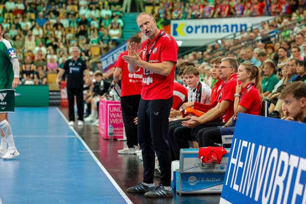 Hartmut Mayerhoffer, Head Coach of SG BBM Bietigheim; HSG Wetzlar vs. SG BBM Bietigheim, Handball, OPEL HBL, Matchday 1, 2026–2027 Season, August 30, 2026 HSG Wetzlar vs. SG BBM Bietigheim, Handball, OPEL HBL, Matchday 1, 2026–2027 Season, August 30, 2026 Wetzlar Copyright: xEibner-Pressefotox EP_JHR