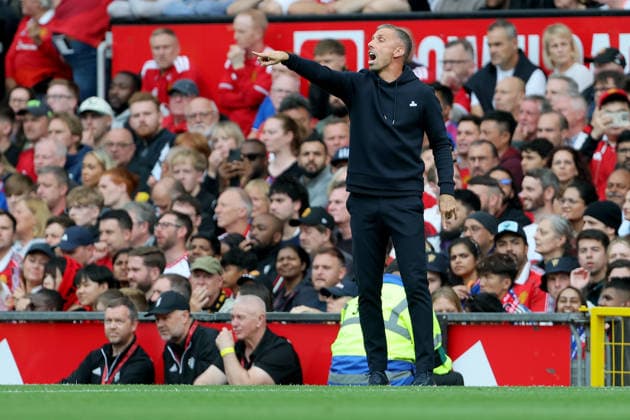 Manchester United, ManU v Ipswich Town - Premier League 2026 27 Gary O Neil, Manager of Ipswich Town pointing on the side line during the Premier League 2026 27 match between Manchester United and Ipswich Town at Old Trafford on August 30, 2026 in Manchester, England. WARNING! This Photograph May Only Be Used For Newspaper And Or Magazine Editorial Purposes. May Not Be Used For Publications Involving 1 player, 1 Club Or 1 Competition Without Written Authorisation From Football DataCo Ltd. For Any Queries, Please Contact Football DataCo Ltd on +44 (0) 207 864 9121 Manchester Old Trafford England United Kingdom Copyright: xAllstarxPicturexLibraryxLtdx