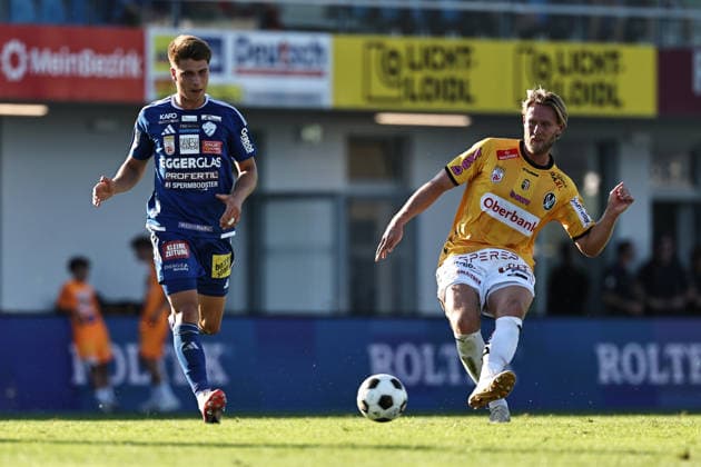 SOCCER - BL, Hartberg vs Ried HARTBERG,AUSTRIA,30.AUG.26 - SOCCER - ADMIRAL Bundesliga, TSV Hartberg vs SV Ried. Image shows Marco Hoffmann (Hartberg) and Oliver Steurer (Ried).  GEPAxpictures xChrisxBauer