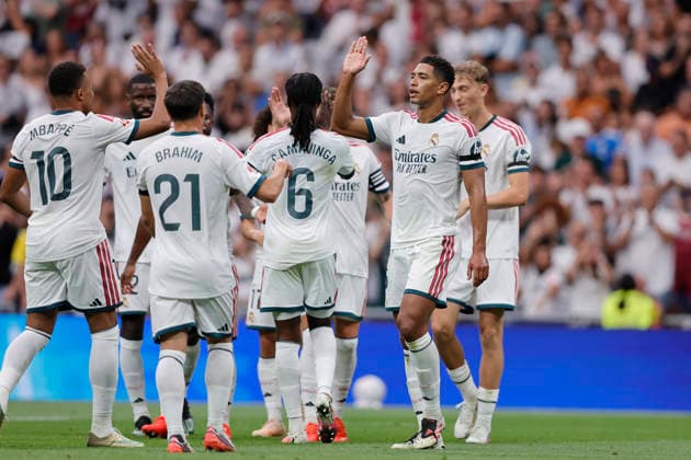 Jude Bellingham of Real Madrid CF celebrates after scoring his team’s second goal with his teammates during the LaLiga EA Sports match between Real Madrid CF and Málaga CF at Estadio Santiago Bernabéu on August 30, 2026, in Madrid, Spain. Photo by Manu Reino, DeFodi Images