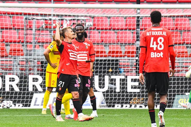 FOOTBALL : Stade Rennais vs Le Mans FC - Ligue 1 - JournÃ e 2 - 30 08 2026 Joie des joueurs du Stade Rennais aprÃ s le but de Valentin Rongier (Stade Rennais) RennesFrance  Copyright: xBaptistexAutissierx
